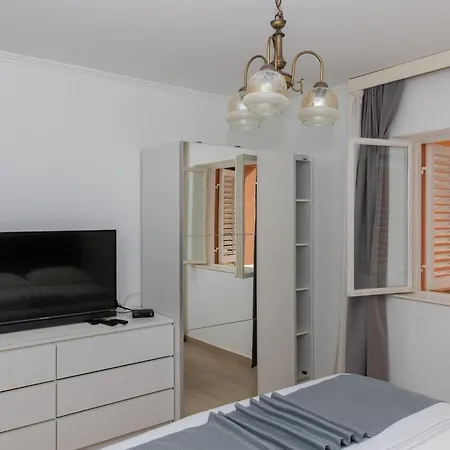 Apartament Marijana *