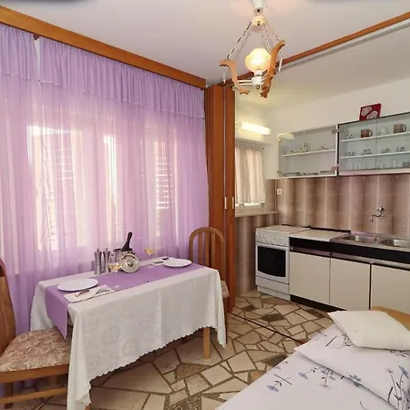 Marijana Apartman *
